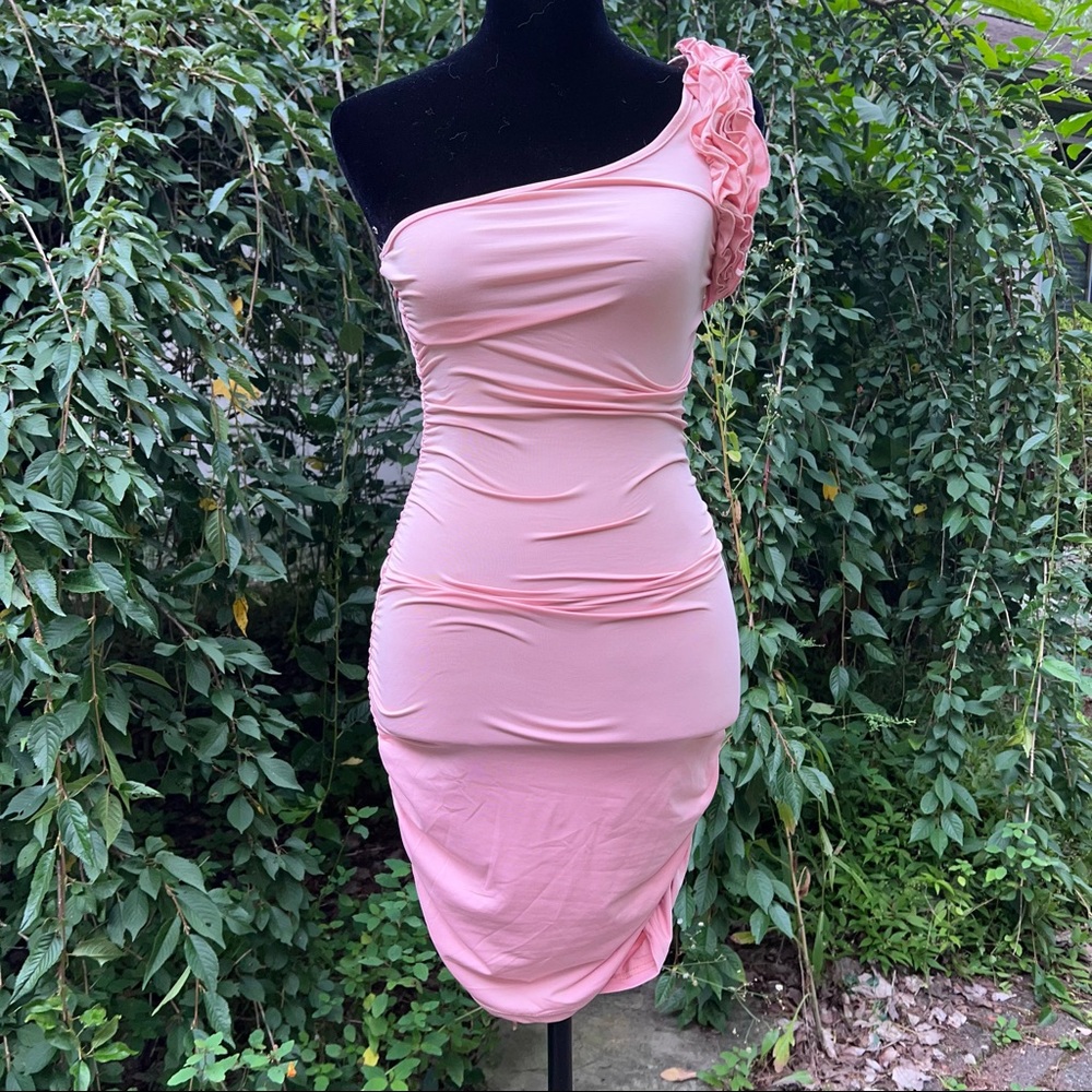 Light Peach Pink one ruffle shoulder mini dresses NWT